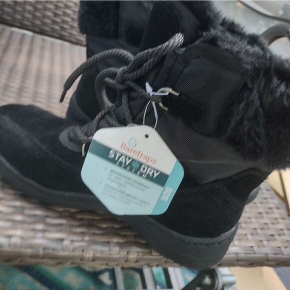 ๐ Bare Traps Black Suede Lace up Boots Size 5.5. โ A3 - Picture 4 of 6